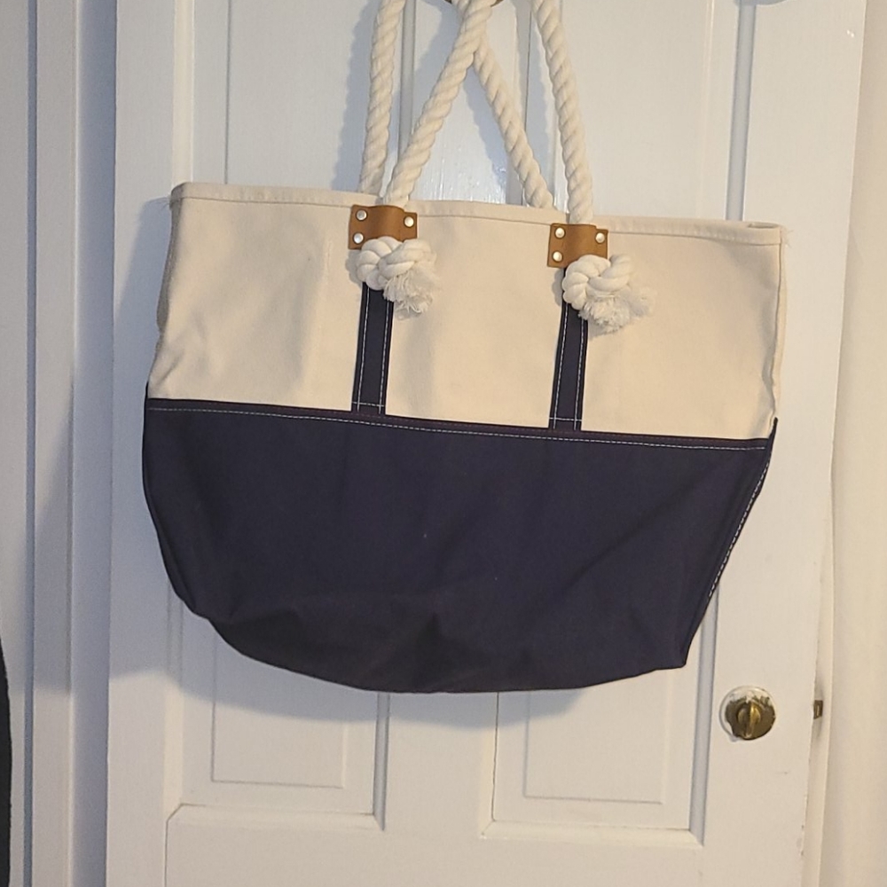 L.L. Bean Tote View 2